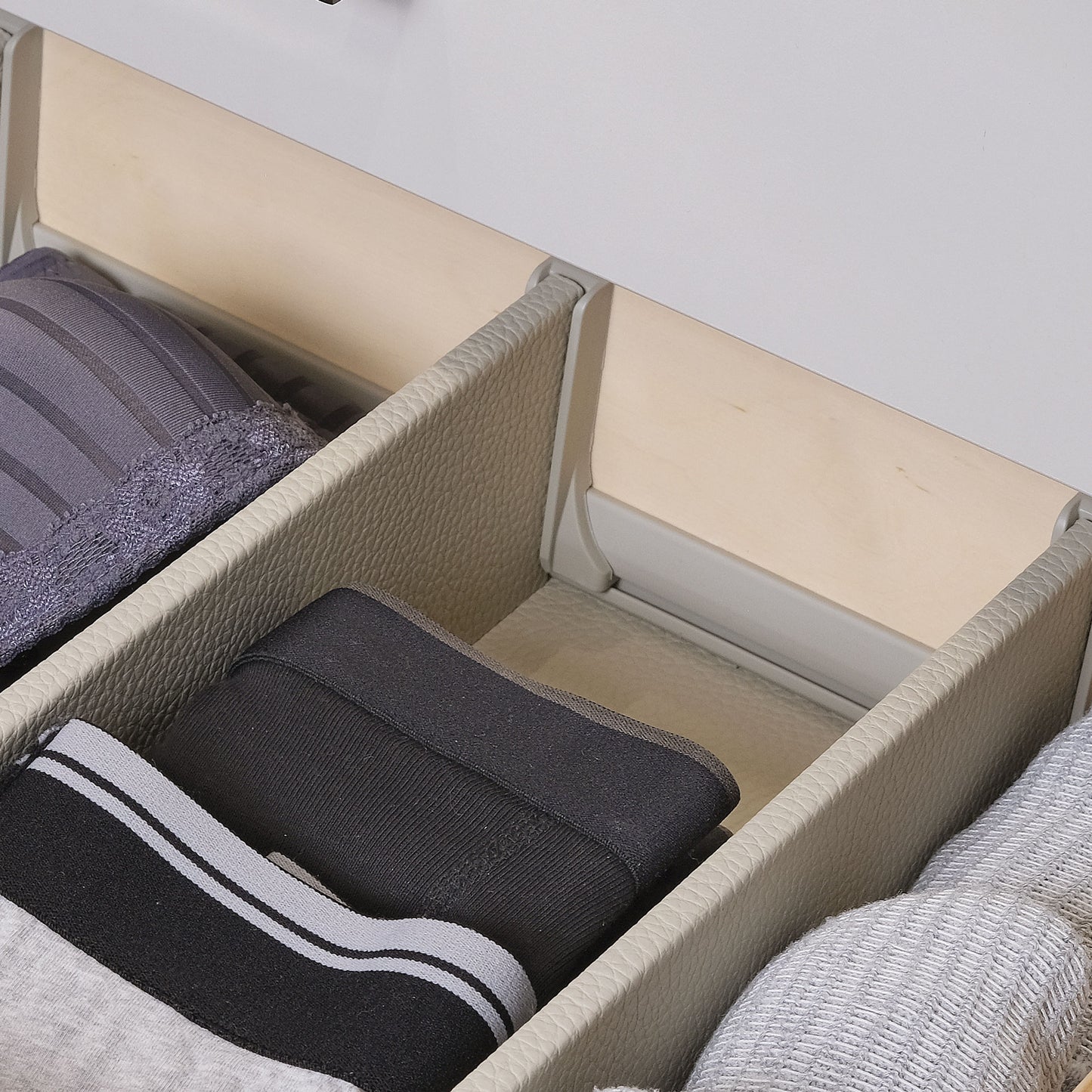 Trimmable Adjustable Drawer Dividers