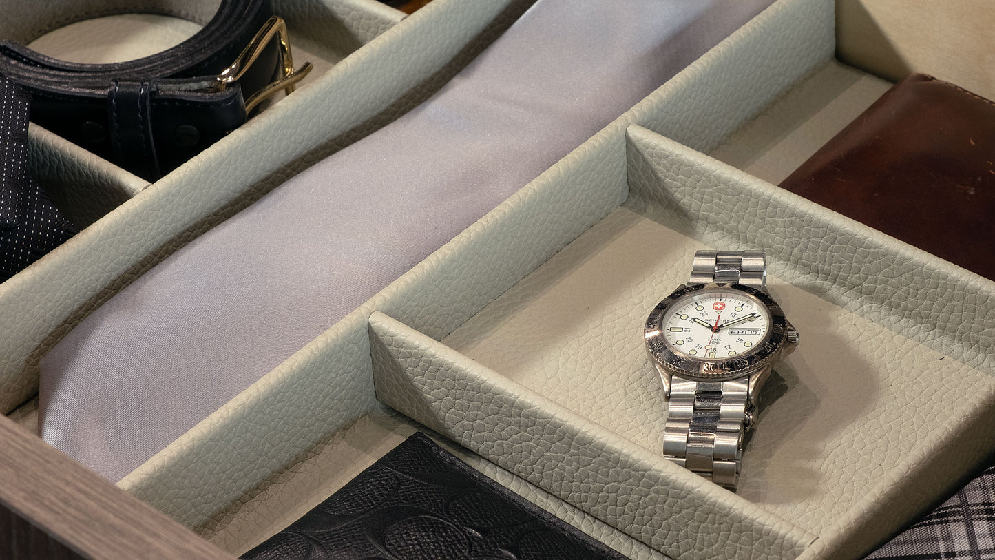 Trimmable Tie and Belt Organiser