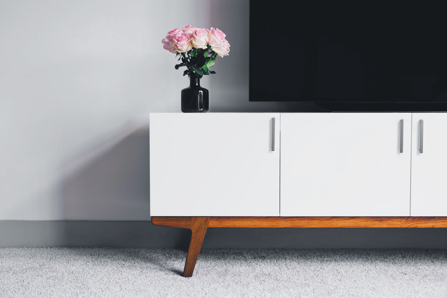 Modern Dropped Handle